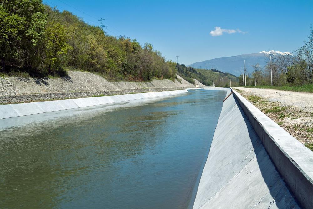 Maçonnerie près de L'Isle sur la Sorgue